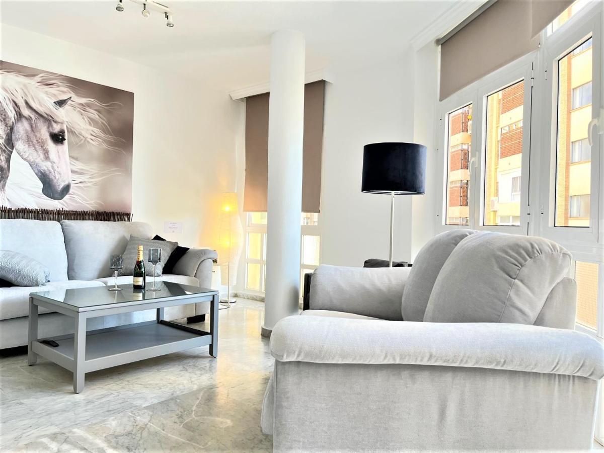 מאלגה Rentcostadelsol Malagueta Arenal מראה חיצוני תמונה